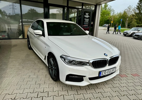 BMW Seria 5 cena 133000 przebieg: 114000, rok produkcji 2017 z Kraków małe 232